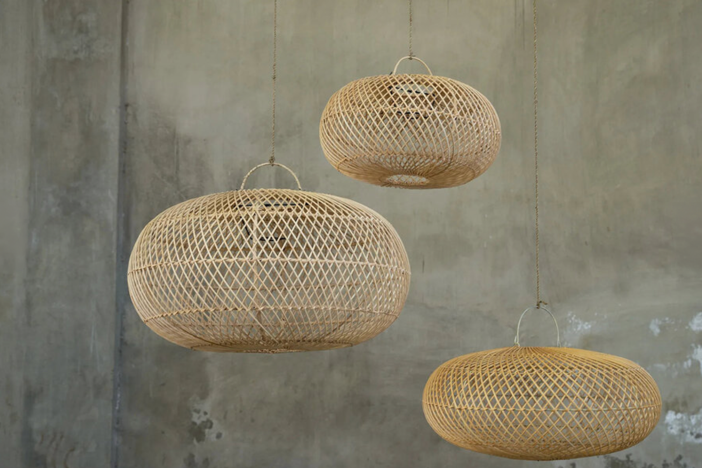 THE WHOLLY PENDANT - Natural L