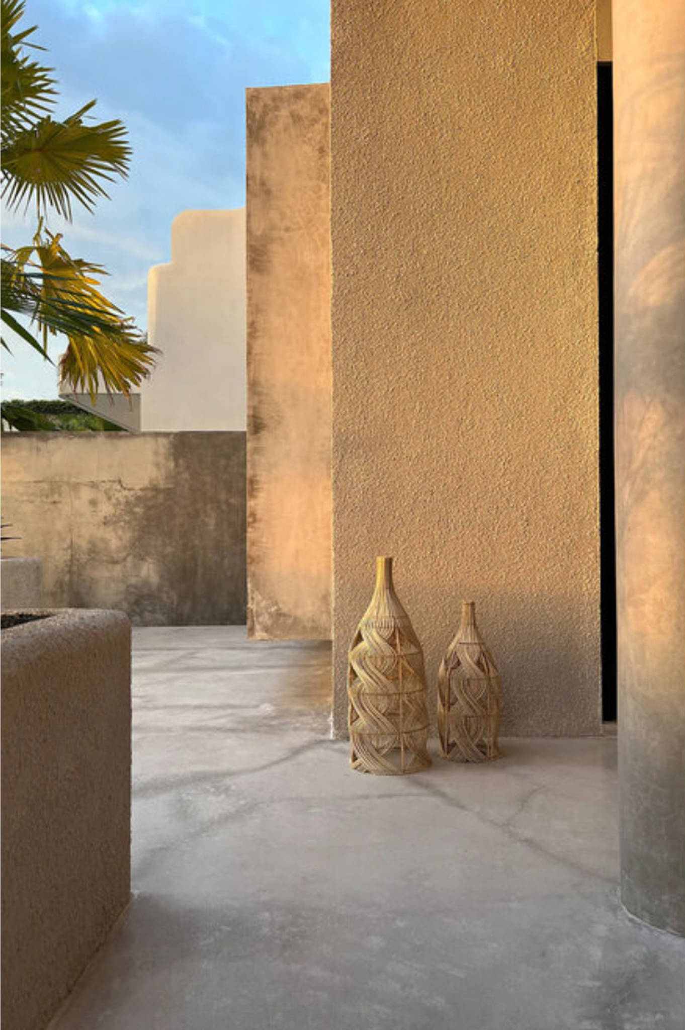 THE GARAFFA PENDANT - Natural L