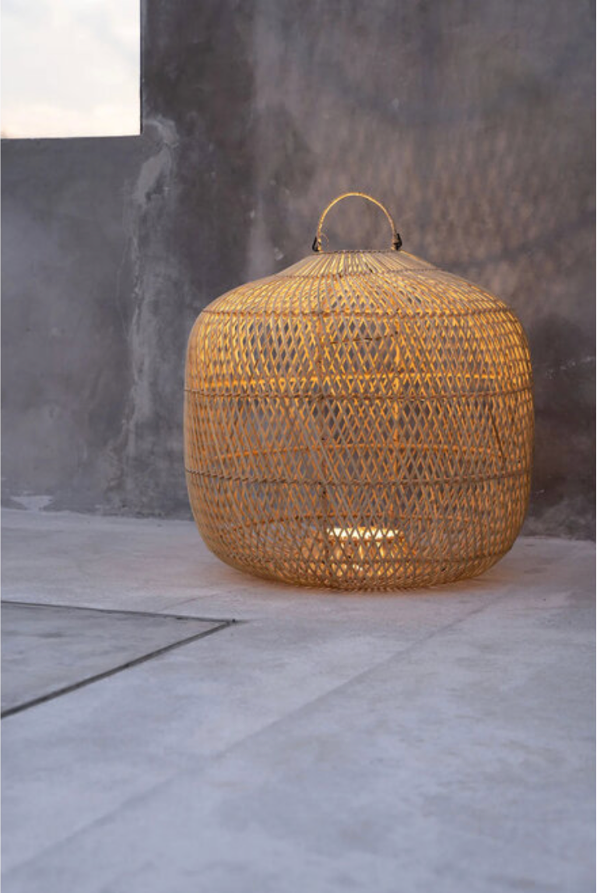 THE BATU BOLING PENDANT - Natural M