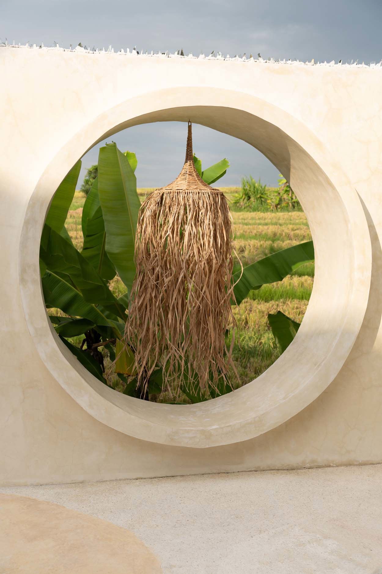 THE HONOLULU PENDANT - Natural
