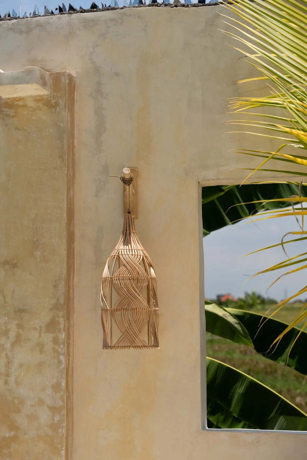 THE GARAFFA PENDANT - Natural M