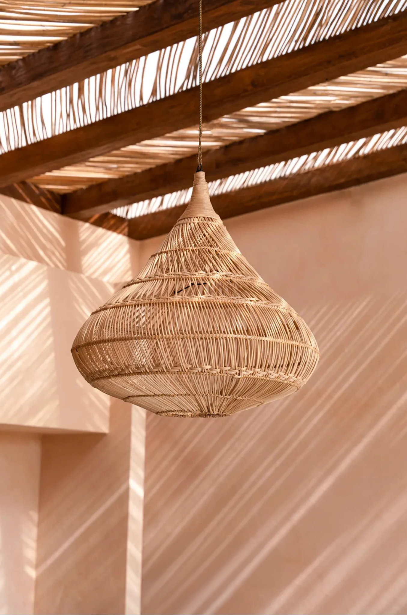 THE DROP PENDANT - Natural XL (Diam 107cm)