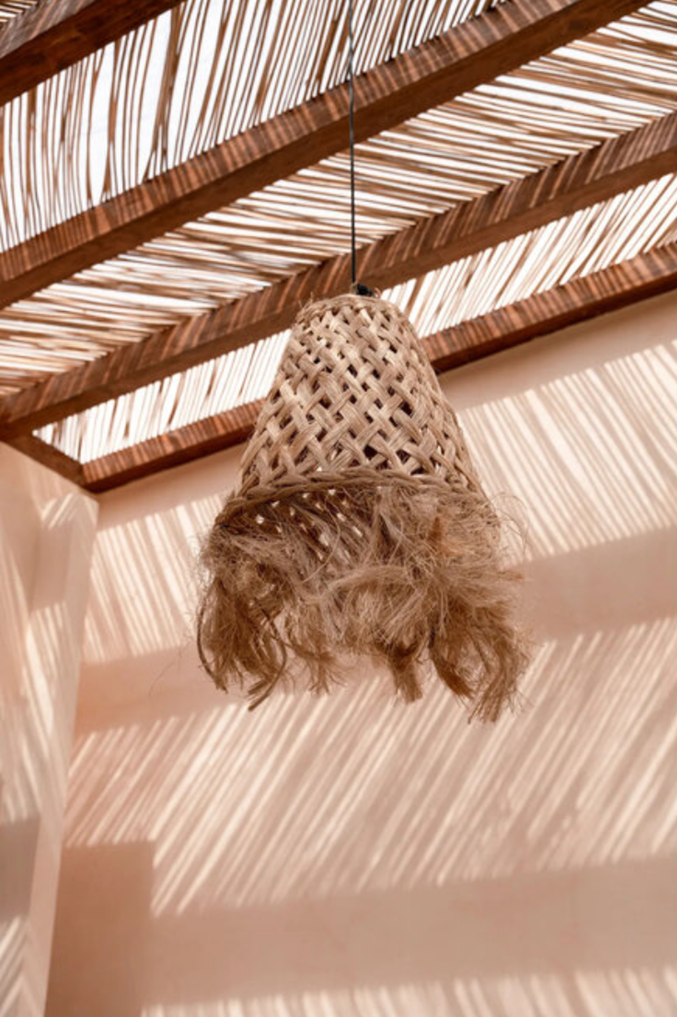 THE ABACA JELLY FISH PENDANT - Natural M