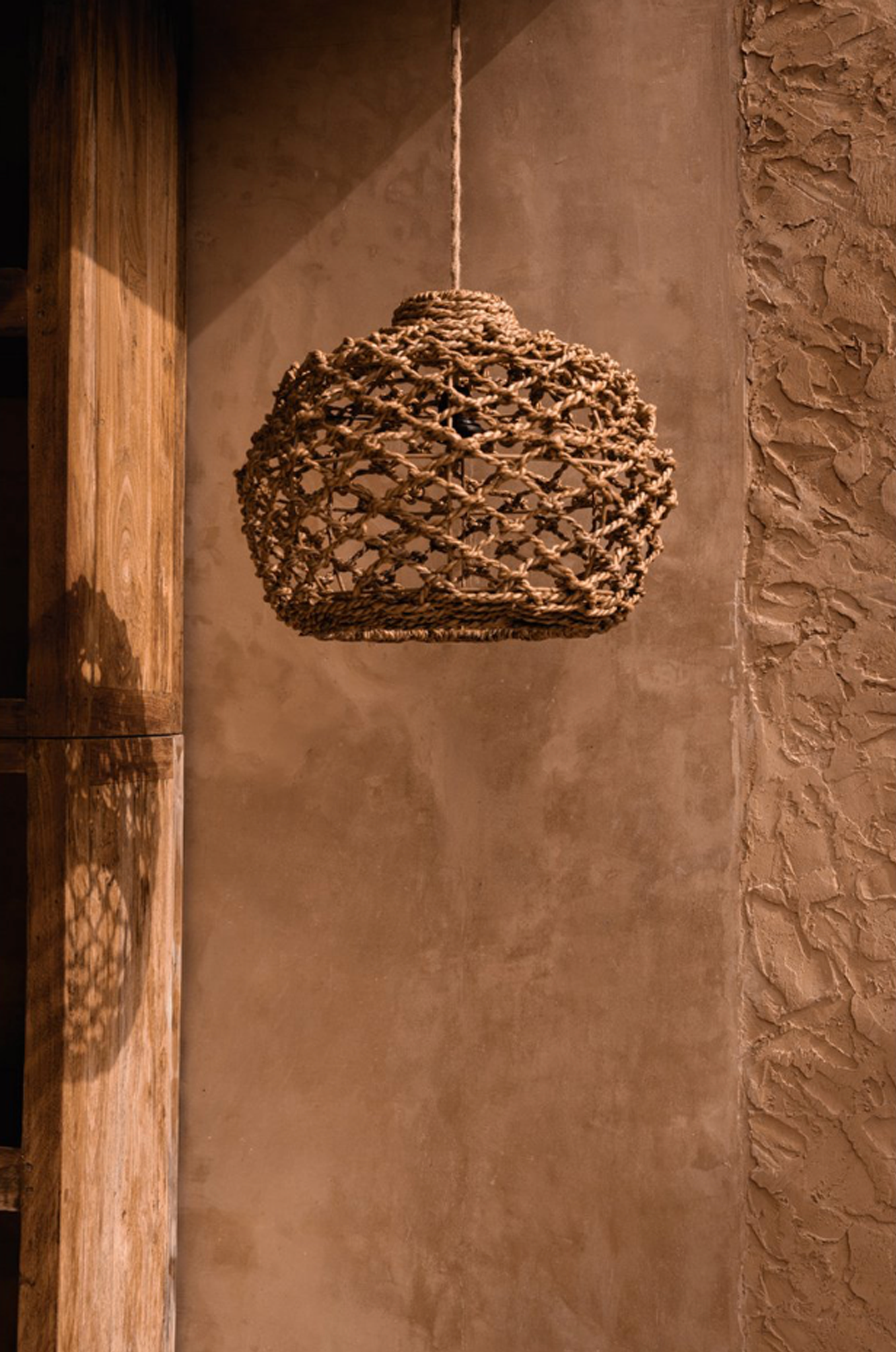 THE BANARA PENDANT - Natural S