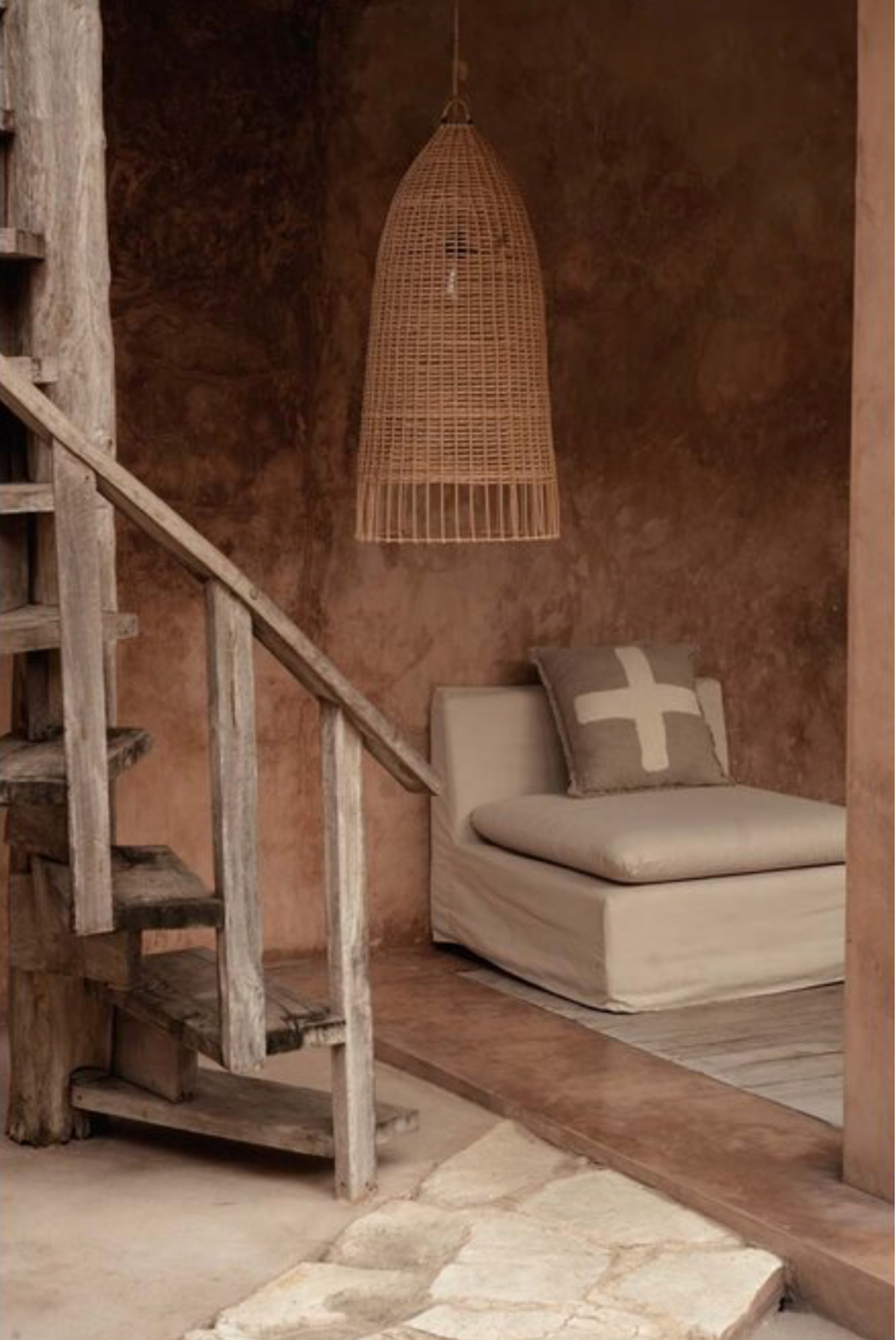 THE ELBA PENDANT - Natural L