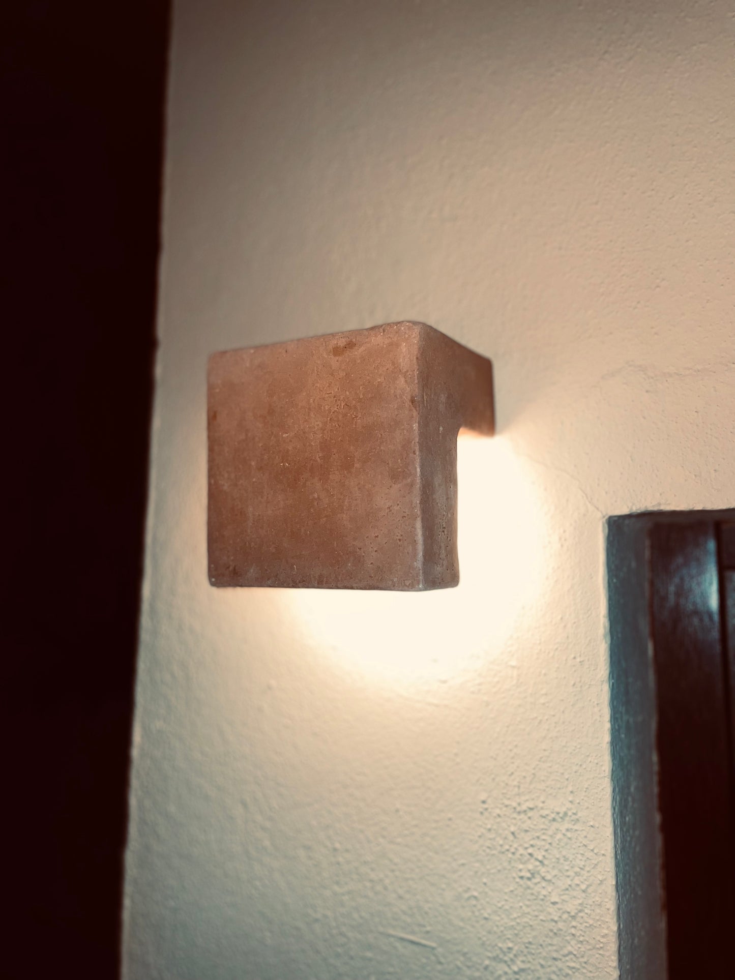 EDGE Vägglampa IP65
